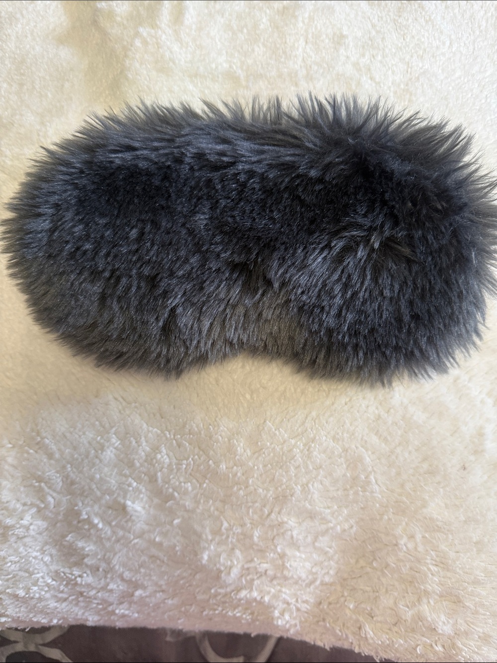 La vie en rose-Plush Fuzzy Sleep Mask - Dark Gray